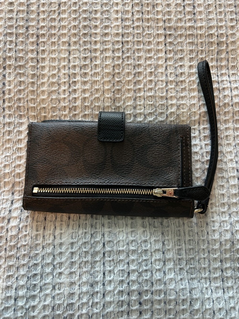 Coach Brown Leather Wristlet Wallet with Black Strap - Picture 2 of 3